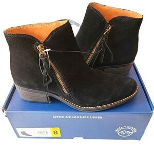 WHITE MOUNTAIN Ankle Boots Black Suede Zipper‎ Sz 8 NIB